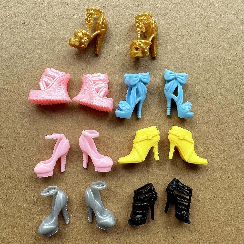 Vintage Collectible Barbies - Chaussures de poupée Barbie à talons
