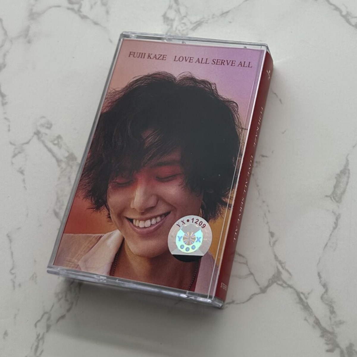 Fujii Kaze LOVE ALL SERVE ALL  - Vintage And Collectible avis et prix